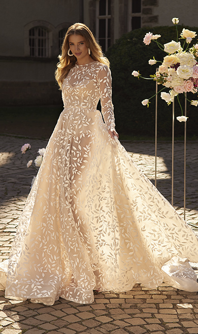 LOVE AND LACE
