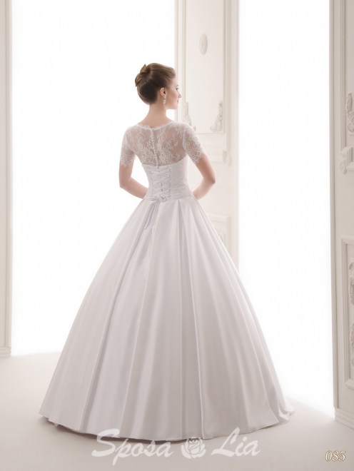 https://www.sposa-lia.com/images/stories/virtuemart/product/085-(3).jpg