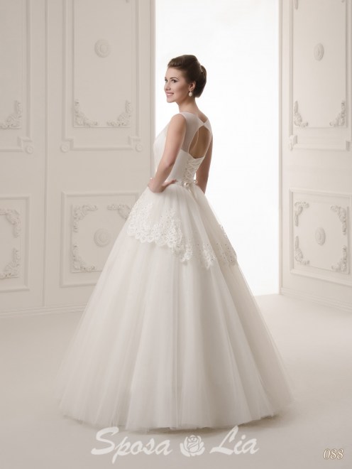 https://www.sposa-lia.com/images/stories/virtuemart/product/088-(3).jpg