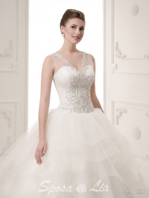 https://www.sposa-lia.com/images/stories/virtuemart/product/090-(2).jpg