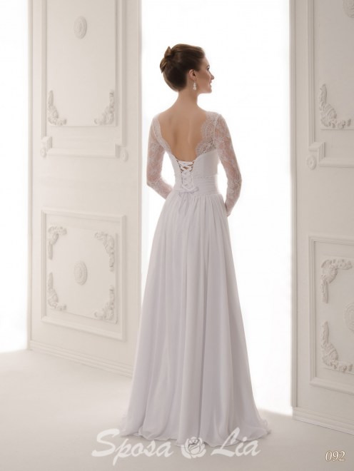 https://www.sposa-lia.com/images/stories/virtuemart/product/092-(3).jpg