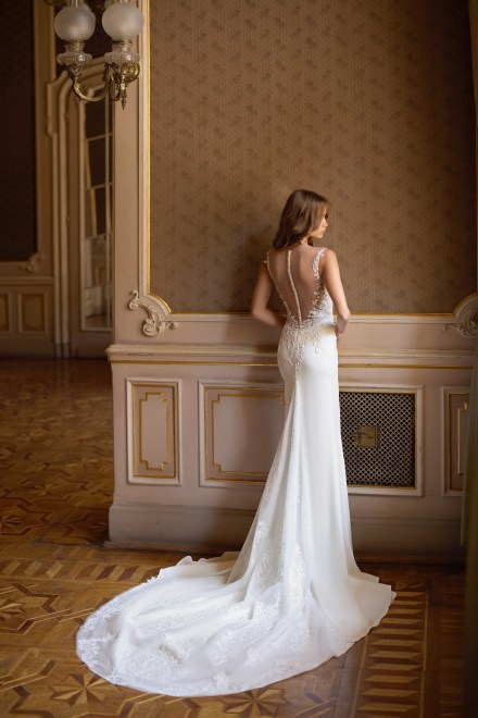 https://www.sposa-lia.com/images/stories/virtuemart/product/18_kimberly_03.jpg