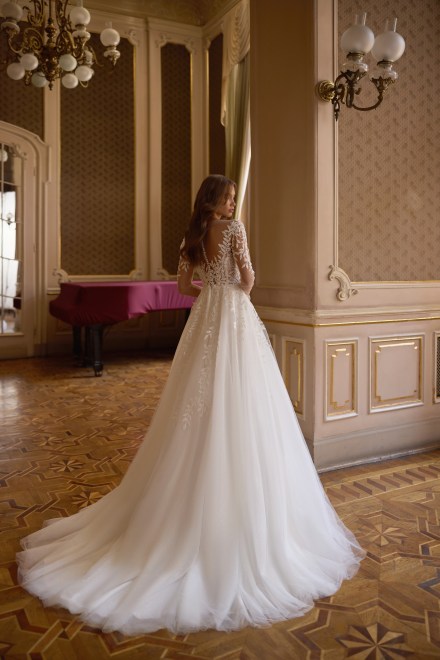 https://www.sposa-lia.com/images/stories/virtuemart/product/20_josie_03.jpg