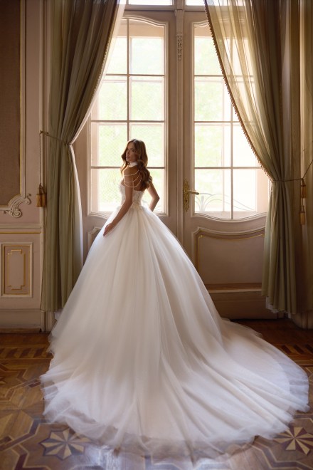 https://www.sposa-lia.com/images/stories/virtuemart/product/21_rachel_03.jpg