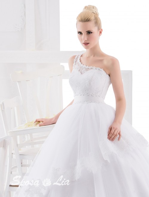 https://www.sposa-lia.com/images/stories/virtuemart/product/582-24.jpg
