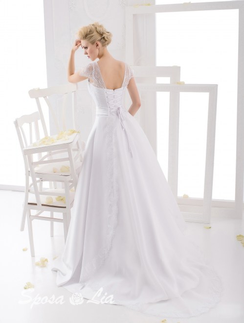 https://www.sposa-lia.com/images/stories/virtuemart/product/583-29.jpg