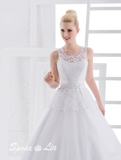 https://www.sposa-lia.com/images/stories/virtuemart/product/584-29.jpg