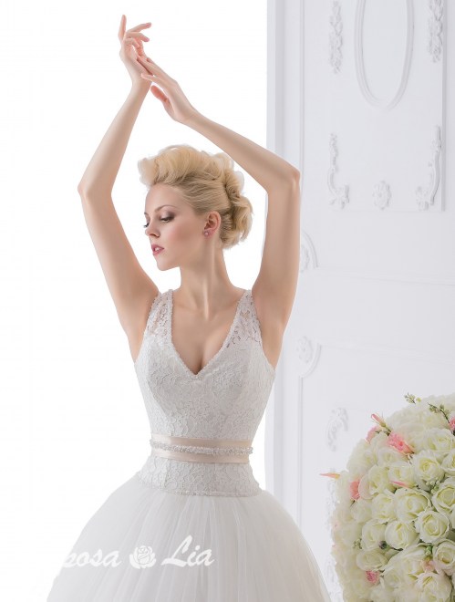 https://www.sposa-lia.com/images/stories/virtuemart/product/591-29.jpg