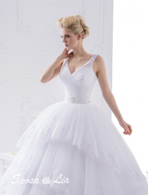 https://www.sposa-lia.com/images/stories/virtuemart/product/593-38.jpg