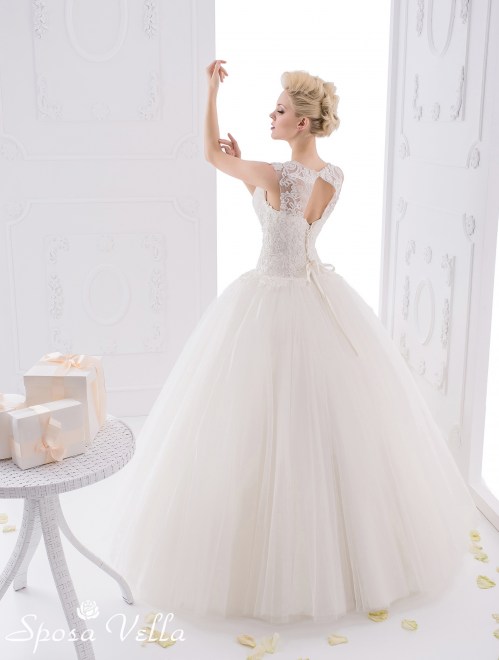 https://www.sposa-lia.com/images/stories/virtuemart/product/595-27.jpg