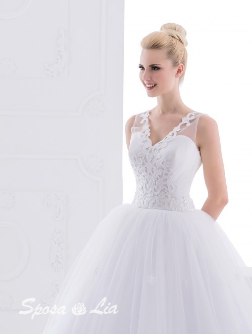 https://www.sposa-lia.com/images/stories/virtuemart/product/596-23.jpg