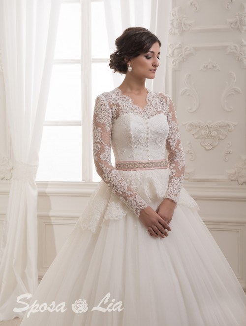 https://www.sposa-lia.com/images/stories/virtuemart/product/723-jn-(2).jpg