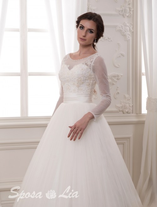https://www.sposa-lia.com/images/stories/virtuemart/product/726-jn-(2).jpg