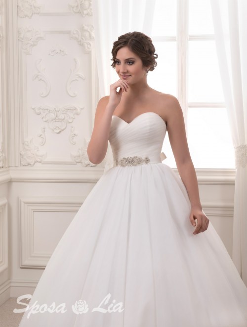 https://www.sposa-lia.com/images/stories/virtuemart/product/728-jn-(4).jpg