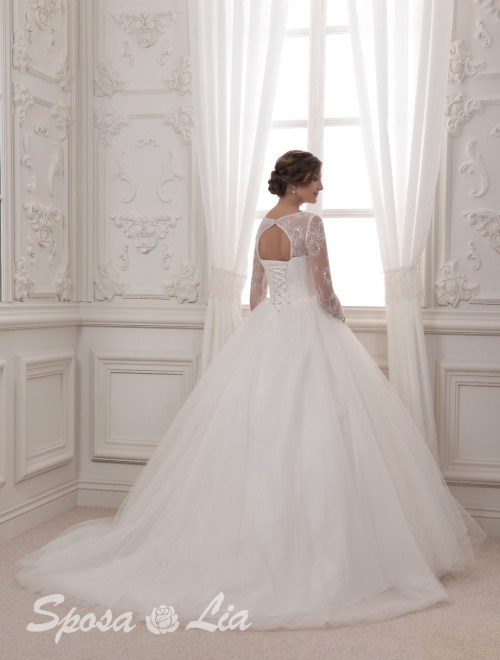 https://www.sposa-lia.com/images/stories/virtuemart/product/729-jn-(3).jpg