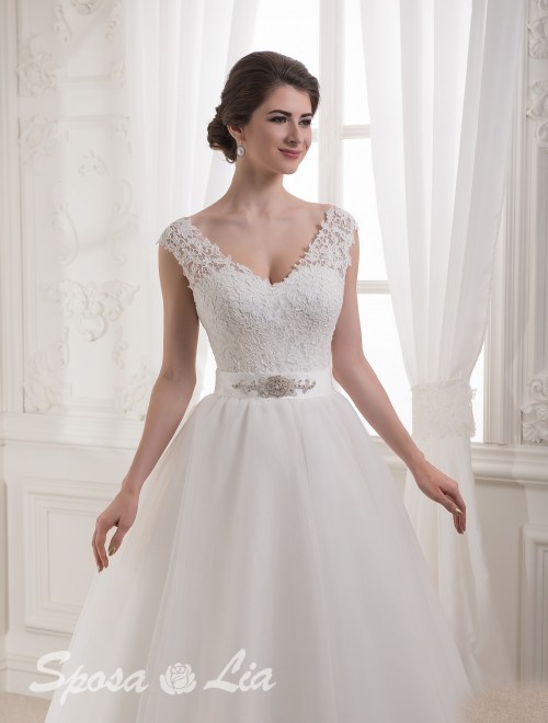 https://www.sposa-lia.com/images/stories/virtuemart/product/863-gi-(2).jpg