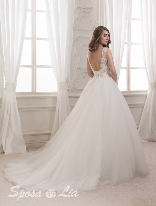 https://www.sposa-lia.com/images/stories/virtuemart/product/864-gi-(2).jpg
