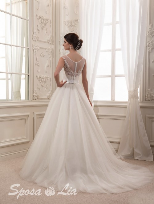 https://www.sposa-lia.com/images/stories/virtuemart/product/872-gi-(3).jpg
