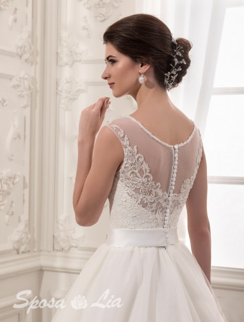 https://www.sposa-lia.com/images/stories/virtuemart/product/872-gi-(4).jpg