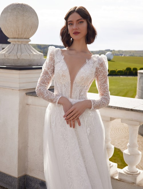 https://www.sposa-lia.com/images/stories/virtuemart/product/Andrea(2).jpg