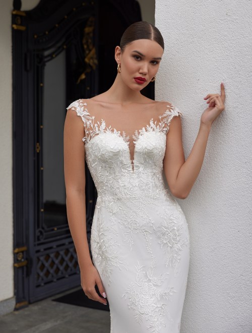 https://www.sposa-lia.com/images/stories/virtuemart/product/Anna(2).jpg