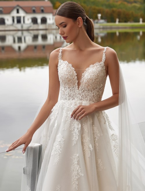https://www.sposa-lia.com/images/stories/virtuemart/product/Charly(2).jpg