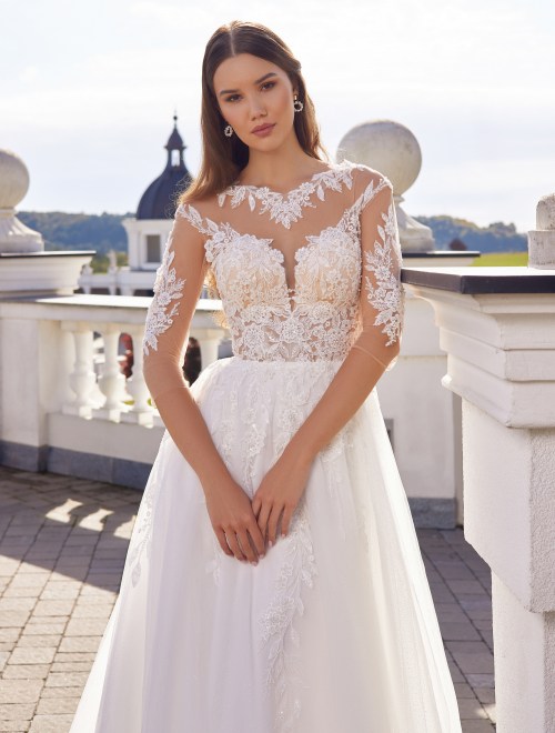 https://www.sposa-lia.com/images/stories/virtuemart/product/Daria(2).jpg