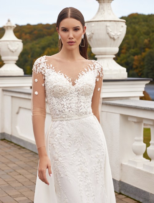 https://www.sposa-lia.com/images/stories/virtuemart/product/Dilara(2).jpg