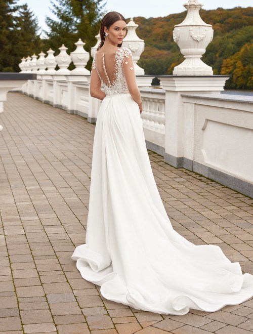 https://www.sposa-lia.com/images/stories/virtuemart/product/Dilara(4).jpg