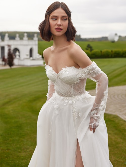 https://www.sposa-lia.com/images/stories/virtuemart/product/Elise(2).jpg