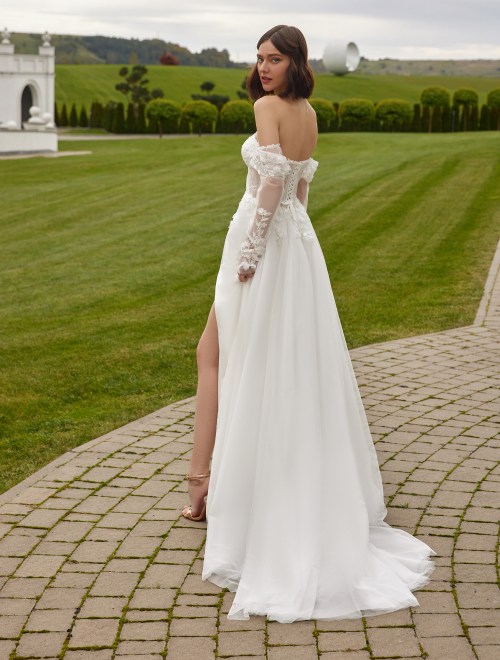 https://www.sposa-lia.com/images/stories/virtuemart/product/Elise(3).jpg