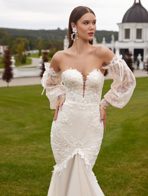 https://www.sposa-lia.com/images/stories/virtuemart/product/Gabrielle(2).jpg