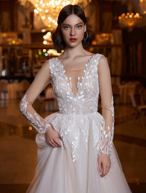 https://www.sposa-lia.com/images/stories/virtuemart/product/Ivana(2).jpg