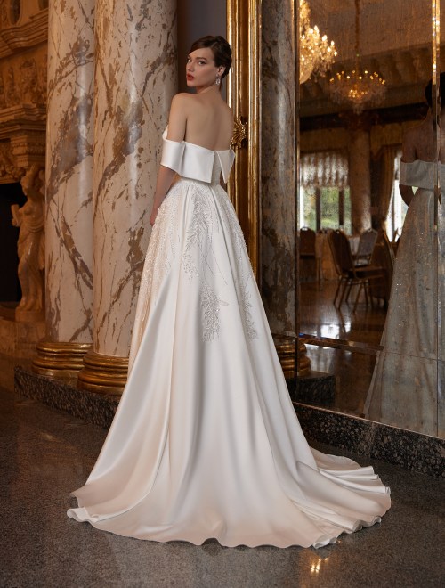 https://www.sposa-lia.com/images/stories/virtuemart/product/Mira(3).jpg