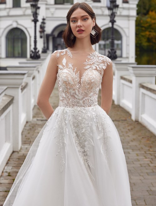 https://www.sposa-lia.com/images/stories/virtuemart/product/Viviana(2).jpg