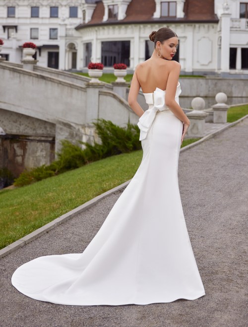 https://www.sposa-lia.com/images/stories/virtuemart/product/Zoya(3).jpg