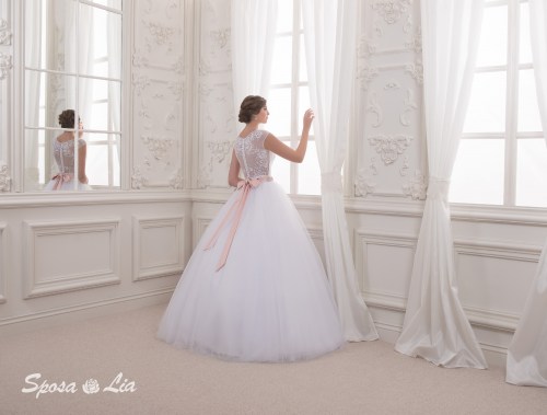 https://www.sposa-lia.com/images/stories/virtuemart/product/dsc_4747.jpg